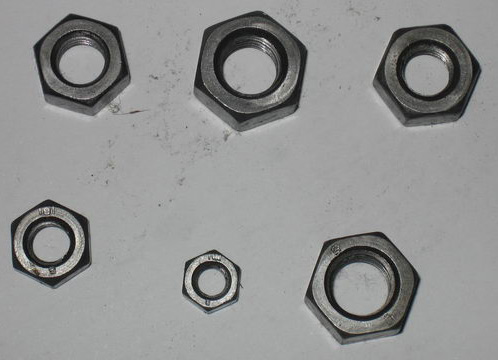  Distinctive Character Nut (DIN934, GB52, GB6170) (Le caractère distinctif de noix (DIN934, GB52, GB6170))