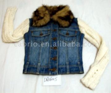  Denim Jacket With Fur Collar (Denim Veste avec col en fourrure)