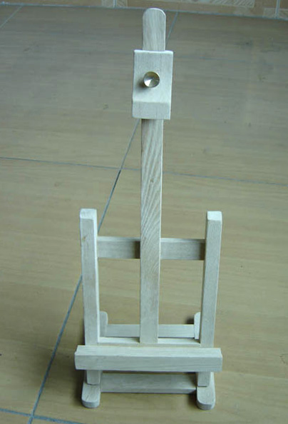  Wooden Easel (Chevalet en bois)