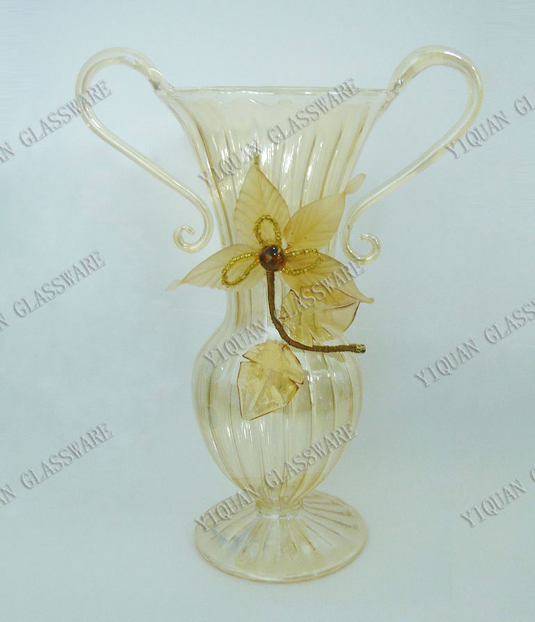  Glass Vase (Стеклянная ваза)