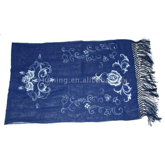  Silk Needlework Scarf (Écharpe de soie à l`aiguille)