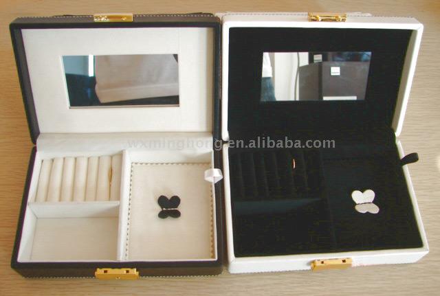  Leather Boxes (Кожа коробки)