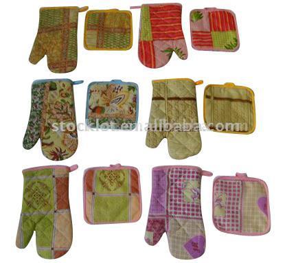  Stock Microwave Oven Glove & Cushion