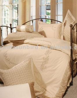  Embroidered Bedding Set