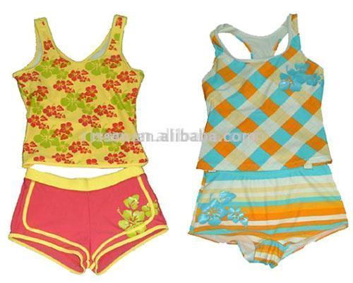  Girl`s Beachwear ( Girl`s Beachwear)