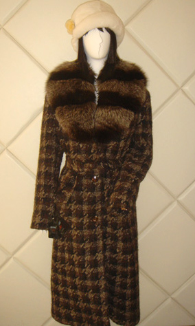  Fur Coat (Fur Coat)