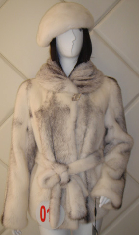  Fur Coat (Fur Coat)