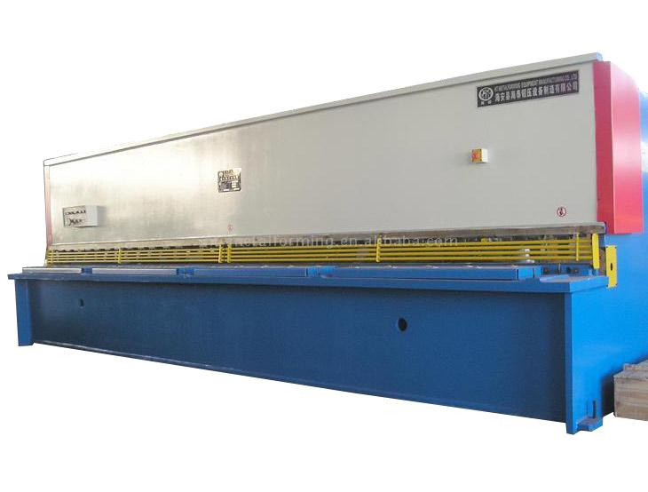  Hydraulic Shearing Machine (QC12Y-8x6100) (Гидравлические ножницы M hine (QC12Y-8x6100))