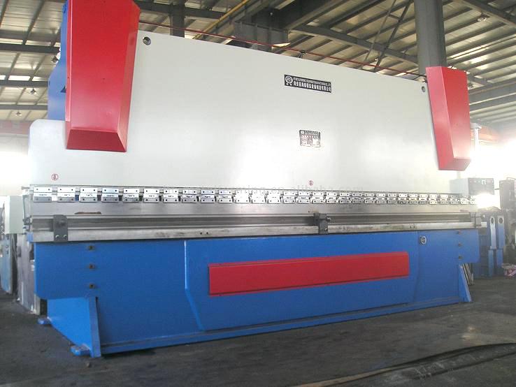  Hydraulic Press Brake (WC67Y-400/6100) ( Hydraulic Press Brake (WC67Y-400/6100))