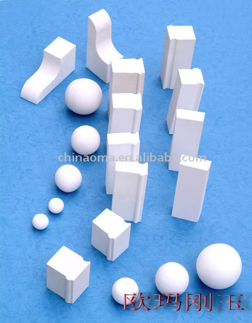  Alumina Ceramic Ball & Lining Brick (Alumina Ceramic Ball & revêtement de briques)