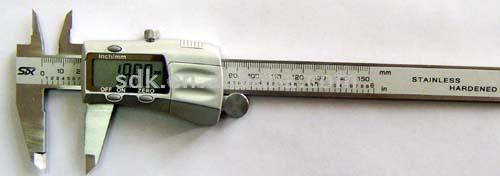  Digital Calipers (Pied à coulisse digital)