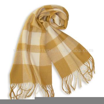  Soft and Warm Tartan Scarf