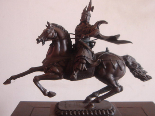  Bronze Sculpture (Бронзовая скульптура)