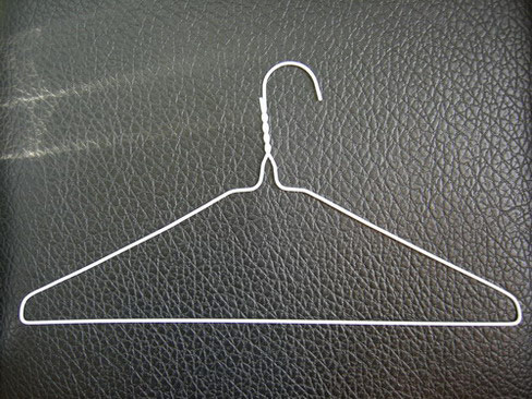  Plastic Coated Metal Hanger (Recouverts de plastique ou de métal Hanger)