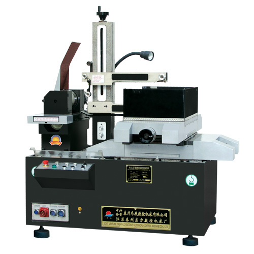  CNC Wire Cutting Electric Discharging Machine (DK7725) (CNC découpe au fil décharge électrique Machine (DK7725))