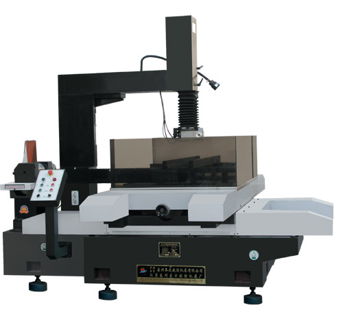  CNC Wire Cutting Electric Discharging Machine (7780Z) (CNC découpe au fil décharge électrique Machine (7780Z))