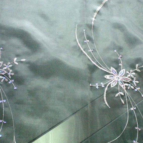 Organza Embroidery with Spangles (Organza Stickerei mit Pailletten)
