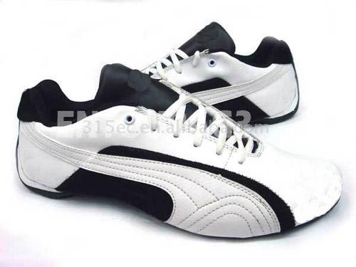  Sport Shoes (Chaussures de sport)