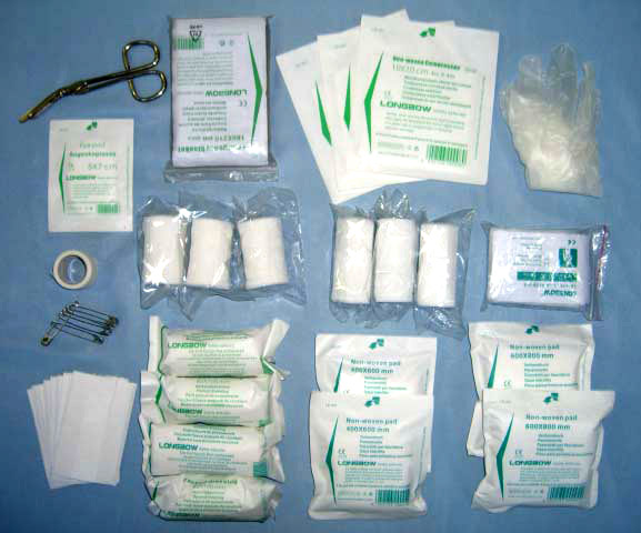  DIN Standard First Aid Kit (Стандарту DIN Аптечка первой помощи)