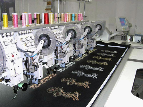  TNPD Series Computer Taping Embroidery Machine