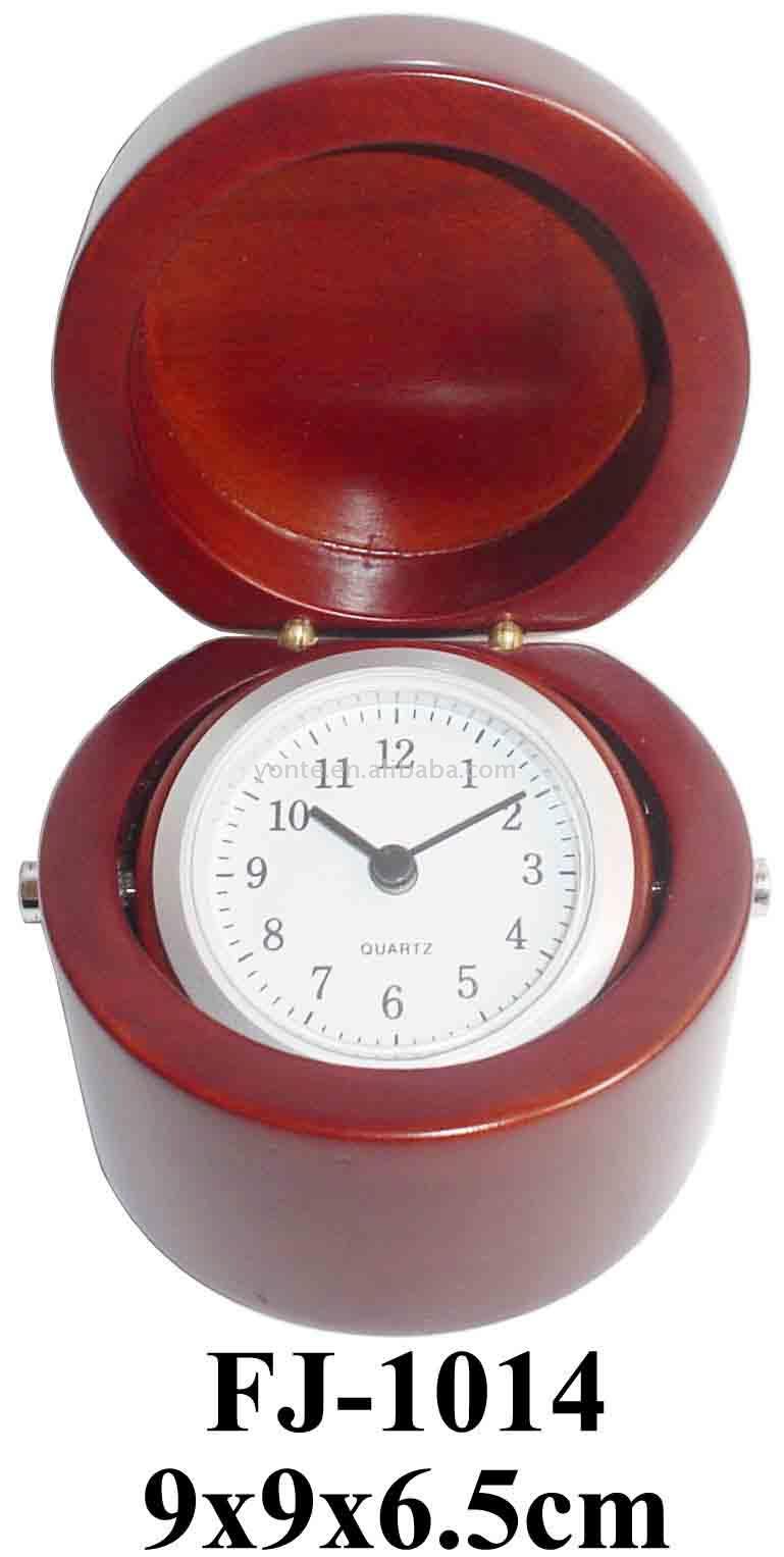 Wooden Clock (Wooden Clock)