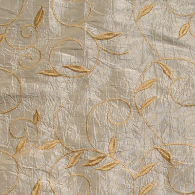  Taffeta with Embroidery (Taft mit Stickerei)