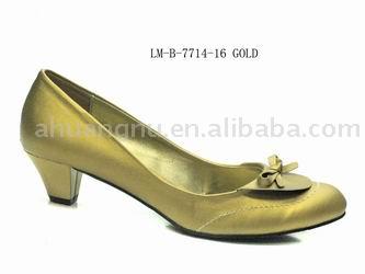  Sandals (Sandales)