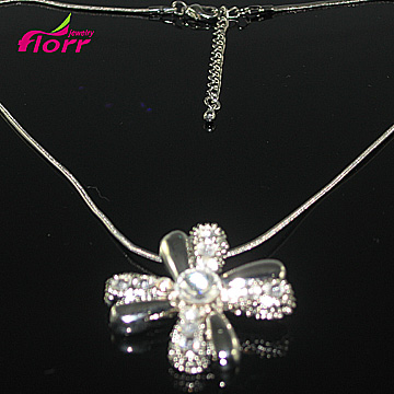  Necklace (Колье)
