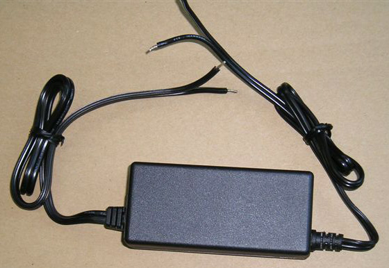  18W Desk Adapter ( 18W Desk Adapter)