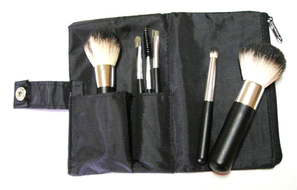  Professional Cosmetic Brush Set HH7131 (Professional Cosmetic Brush Set HH7131)