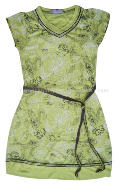  Ladies` Long Skirt in Fashion Design ( Ladies` Long Skirt in Fashion Design)
