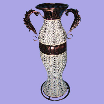  Iron Vase (Fer Vase)