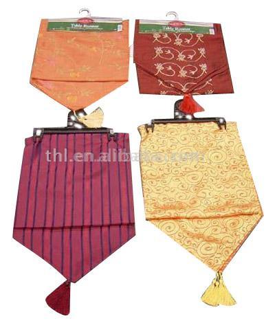  Satin Table Runner (Satin Tischläufer)