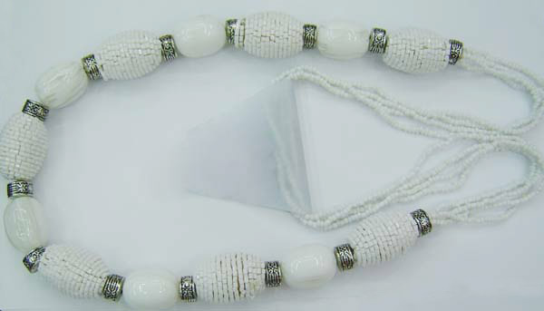  Necklace (Collier)
