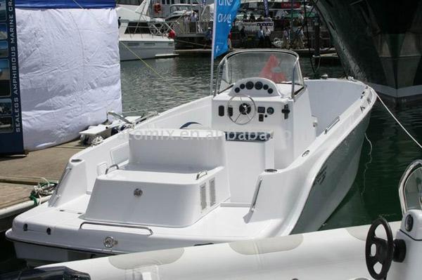  Yacht (820 Center Console) (Y ht (820 Center Console))