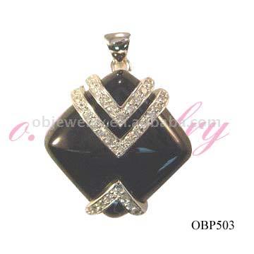  Gemstone Pendant