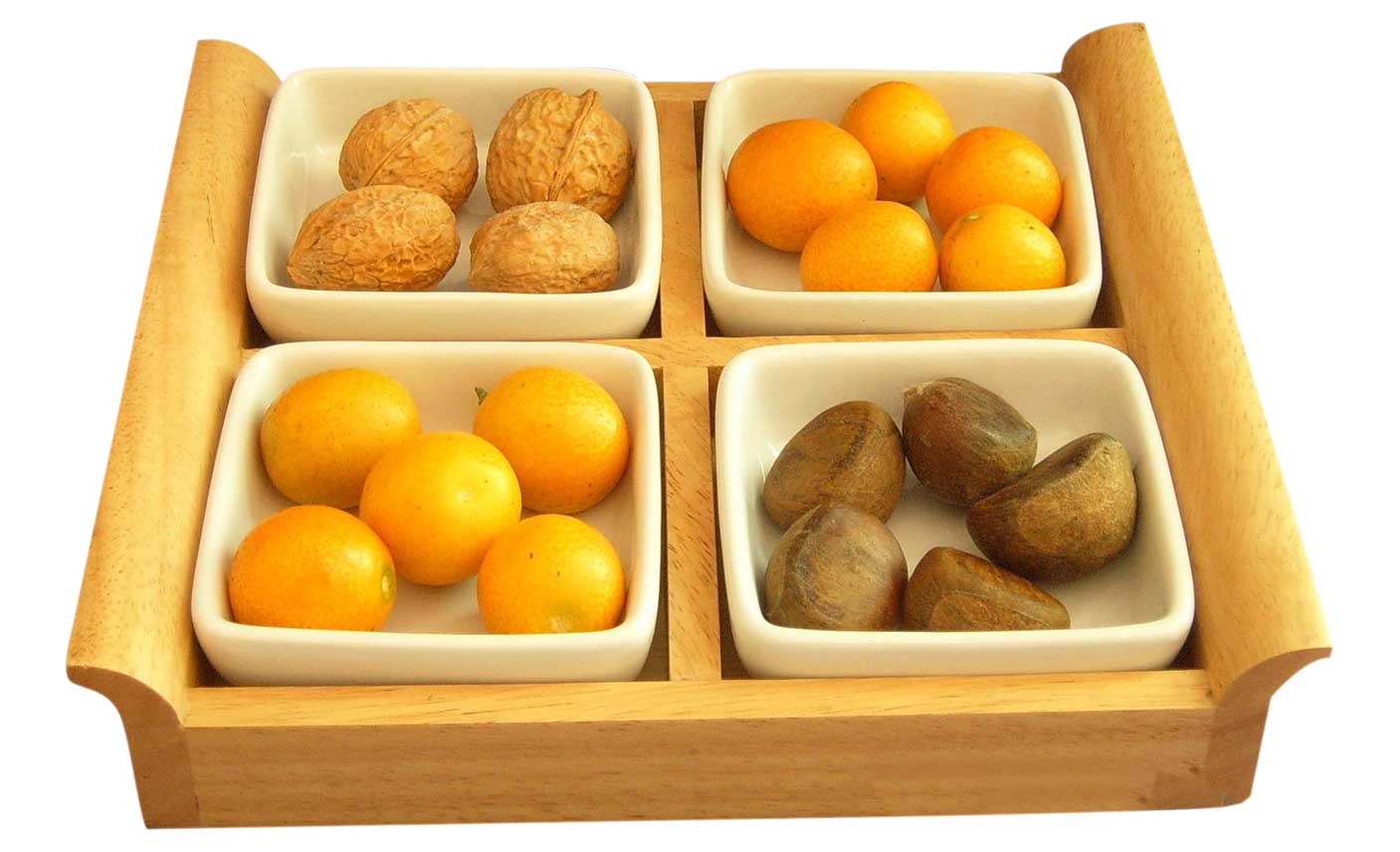  4 Small Bowls with Wooden Tray