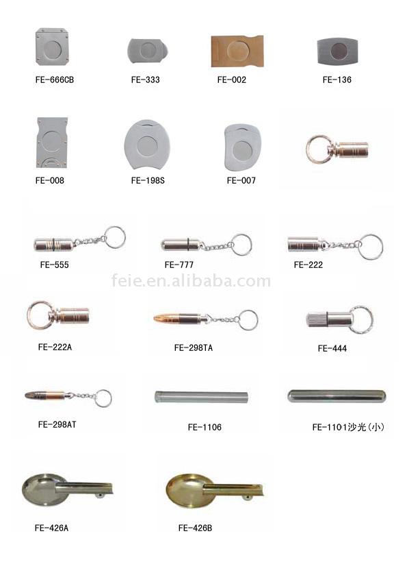  Cigar Scissors and Cigar Pipes