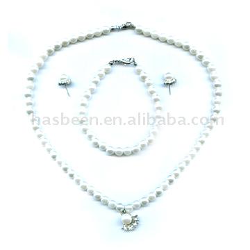  Necklace (Halskette)