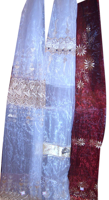  Curtain