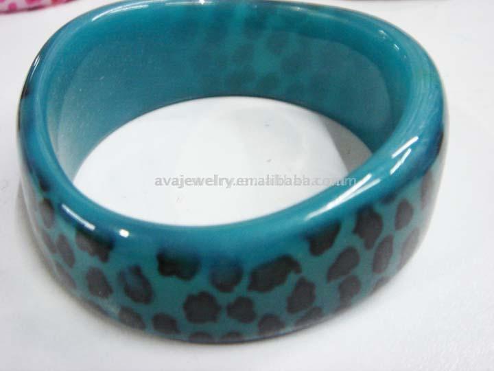  Resin with Black Dot Bracelet