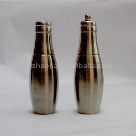  Salt and Pepper Set (Salz-und Pfefferstreuer Set)