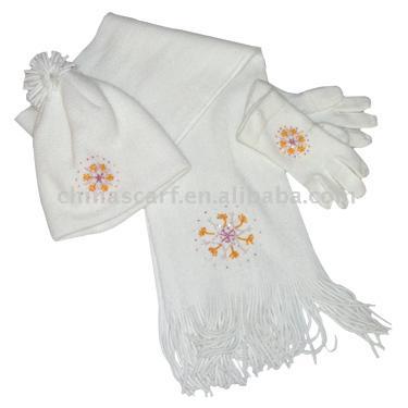  Scarf, Hat and Glove Set