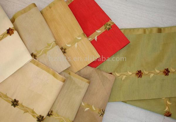  Silk Imitation with Embroidery (L`imitation de soie brodée)