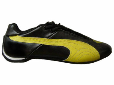  Popular Sports Shoes ()