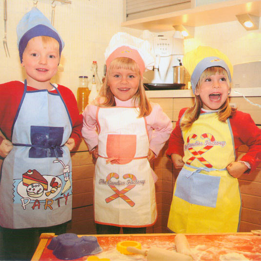  Children Apron and Hat (Kinder Schürze und Mütze)
