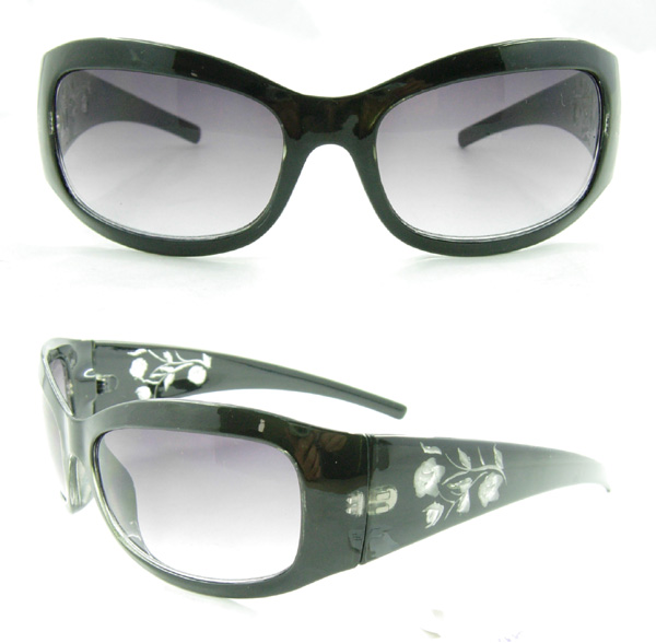  Sunglasses ()
