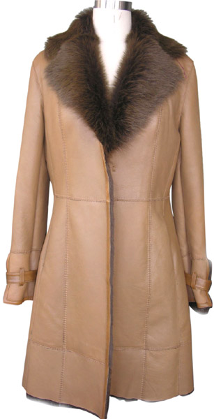  Ladies` Dark Beige Lamb Coat ()