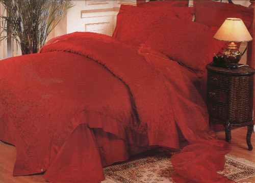  Red Leafage Bedding Set