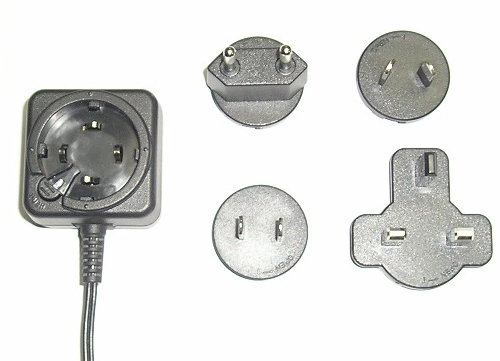  Adapter (Адаптер)